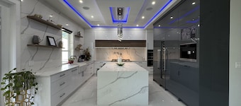 Luxury Home in Surrey Central | HVAC | Free Parking