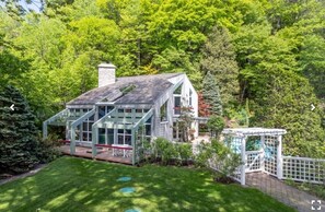 Property grounds - Magnificient view on the St-Lawrence river with private beach (Lévis)