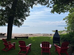 Property grounds - Magnificient view on the St-Lawrence river with private beach (Lévis)
