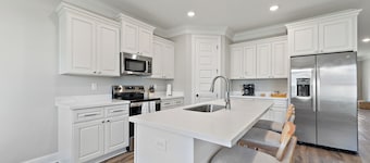 The Coral Reef Estate - 5 bd/ 3 bath