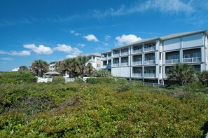 Exterior - Ocean Club I-202 – Oceanside 3BR w/ Pools, Elevator, Views & Stylish Furnishings (Indian Beach)
