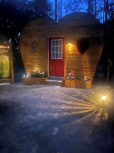 Heart of Dunnellon cabin