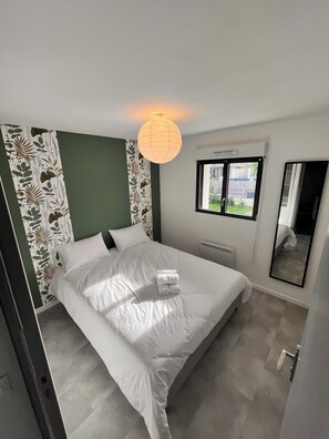 4 Schlafzimmer, Bügeleisen/Bügelbrett, kostenloses WLAN, Bettwäsche