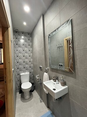 Shower, towels - Large 2BR Apartment | Near Agadir Medina (Agadir)