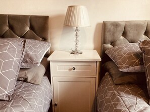 3 Schlafzimmer, Bügeleisen/Bügelbrett, WLAN, Bettwäsche