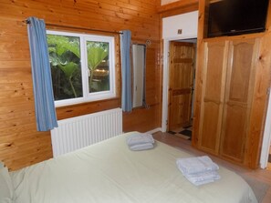 Cabin, 3 Bedrooms, Smoking | 3 bedrooms