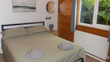Cabin, 3 Bedrooms, Smoking | 3 bedrooms