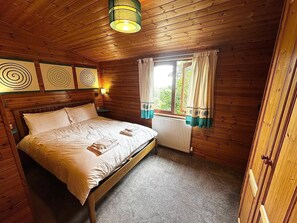 Cabane, 3 chambres, fumeurs, bain à remous | 3 chambres