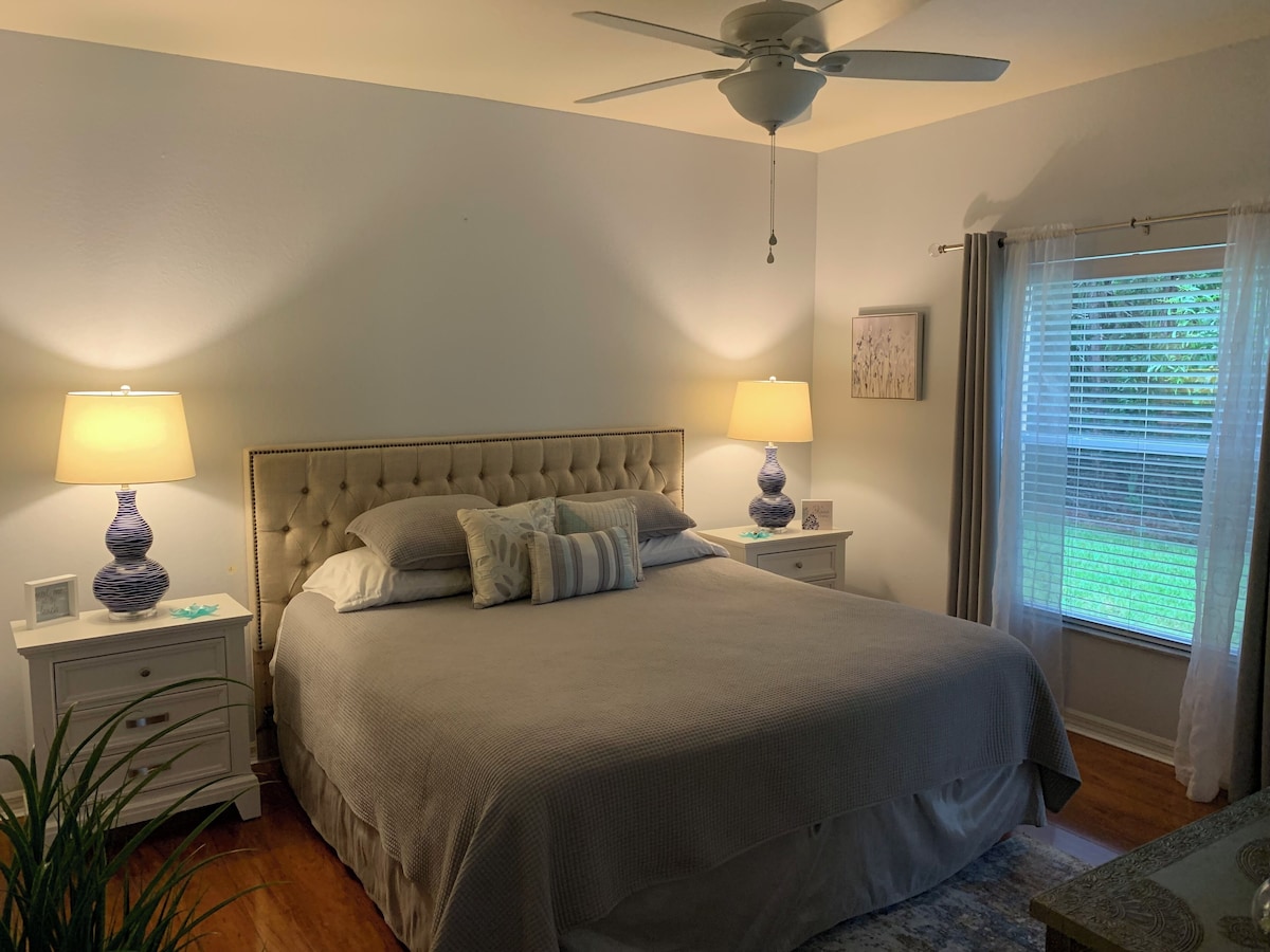 Photo 8 of A Sparkling Coastal GEM! - 2 BR/2 BA Condo in Coral Falls/Lely Resort ~