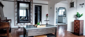 Spanish Charm in Nob Hill • Rooftop Views • Secret Master Suite