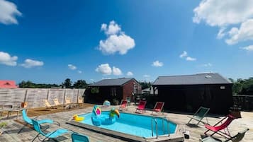 Piscine extérieure