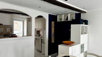 Micro-ondas, fogão, cooktop, lava-louças