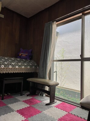 3 bedrooms, iron/ironing board, WiFi