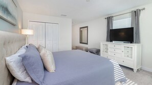 5 bedrooms, iron/ironing board, bed sheets