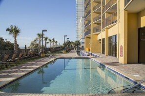 Piscine couverte, piscine chauffée