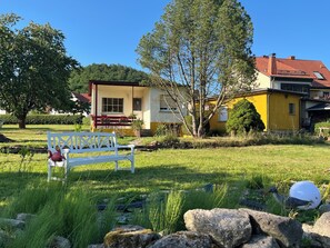 Exterior - Vacation home on the Rennsteig directly on the Rennsteig, near the Wartburg, surrounded by greenery (Gerstungen)