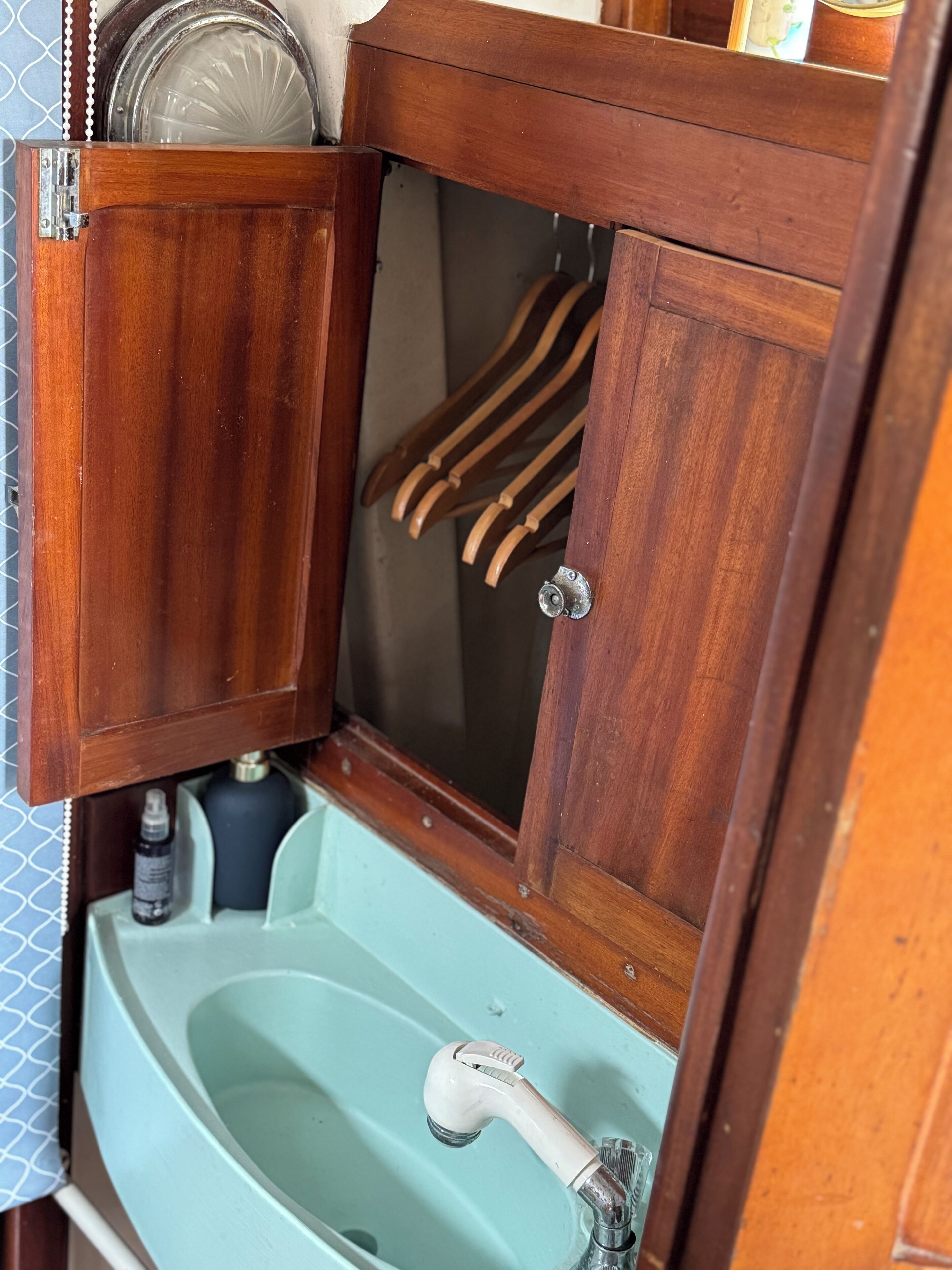 Towels, soap, toilet paper