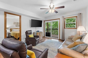 Condo, Multiple Beds, Balcony, Garden View (The Greenview Haven)