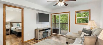 The Greenview Haven: Cozy For 6!