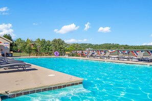 Pool - Waters Edge Retreat - For 6! (Branson)