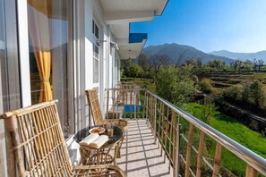 Habitación doble Premium, balcón, vista a la montaña | Vista del balcón