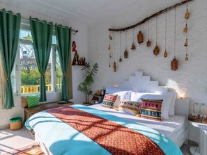 Dobbeltrom – premium, hageutsikt | Safe på rommet, strykejern/-brett og wi-fi (inkludert)