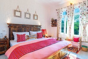 Premium Double Room, Balcony, Mountain View | In-room safe, iron/ironing board, free WiFi