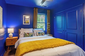 4 bedrooms, desk, free WiFi, bed sheets