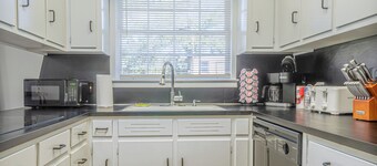 Spacious 4BR Columbus Home with GameRoom