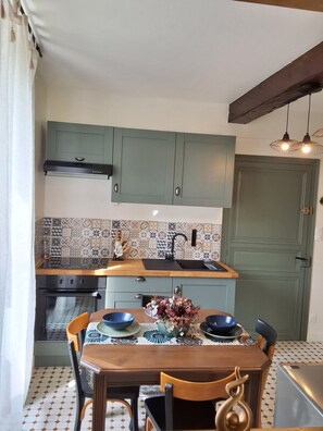 Microwave, oven, stovetop - Super offer -25% from 12/09 to 12/31/2024 Le cocon Charentais (Saint-Même-les-Carrières)