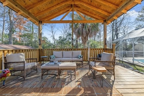 House | Terrace/patio - Abuela House with Pool - 4Bed (Columbus)