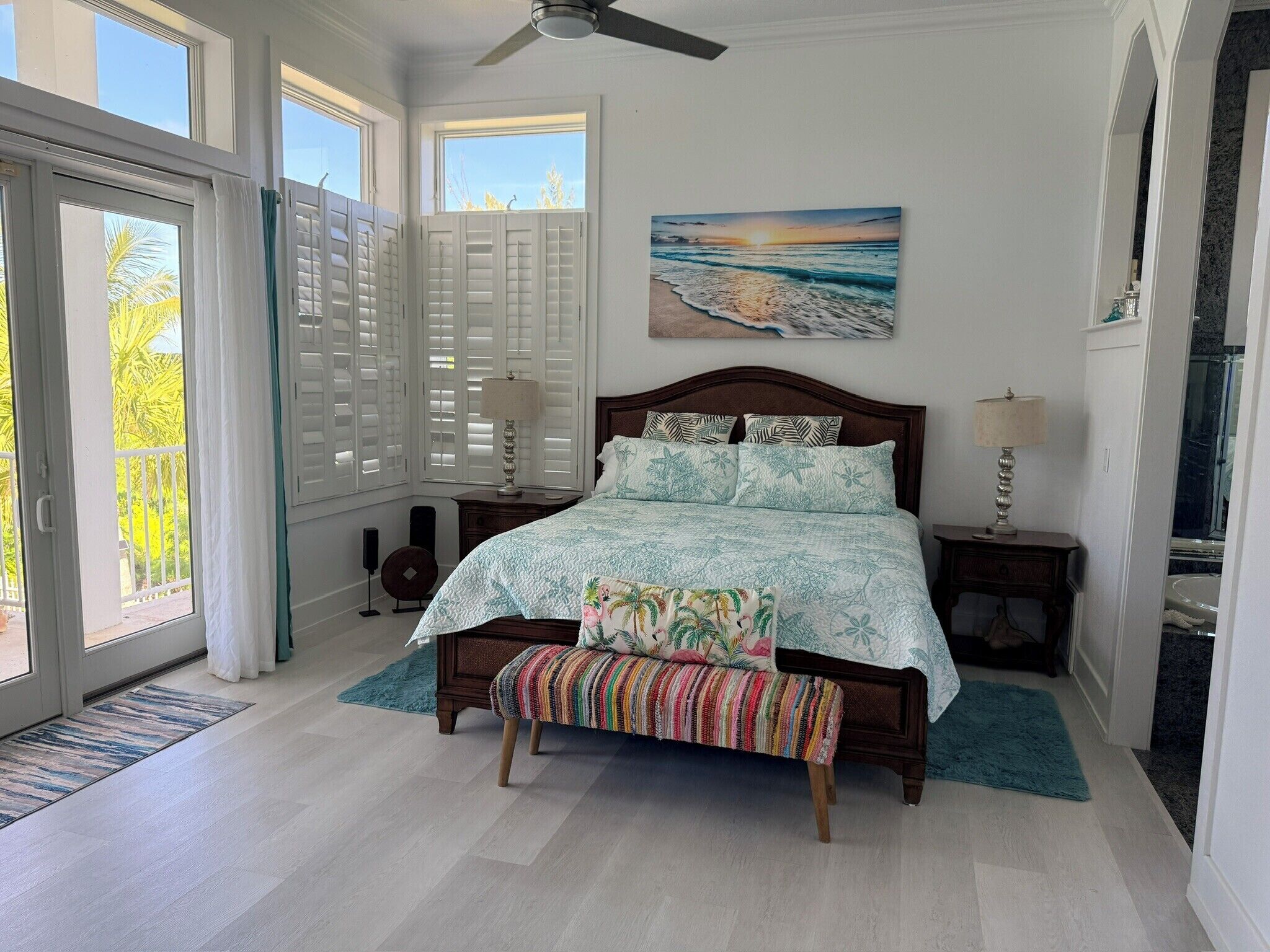 6 habitaciones, escritorio, tabla de planchar con plancha y wifi gratis 