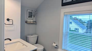 Towels, toilet paper
