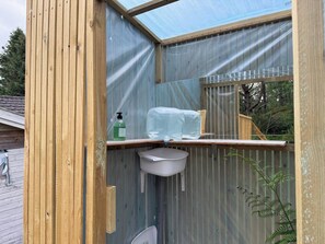 Rom, 1 soverom, tilgjengelighetstilpasset, røyk | Overnattingsstedets uteområder