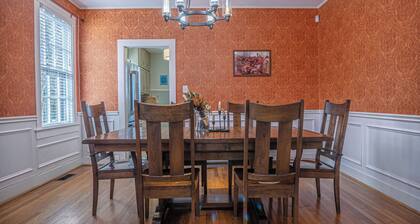 Spacious 3BR Midtown Home - Grad Family