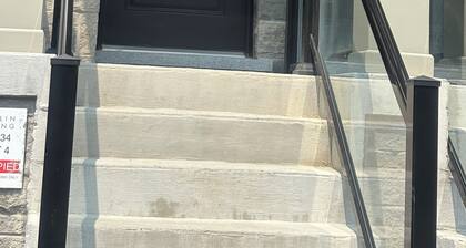 Private , cozy room in Oshawa- Free parking.