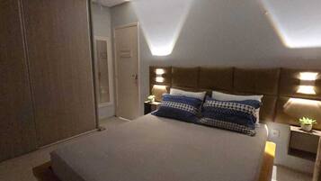 3 間睡房、熨斗/熨衫板、上網、床單