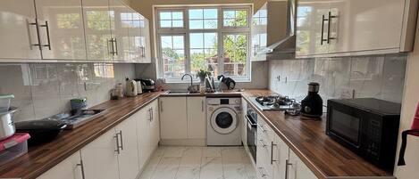 Microwave, oven