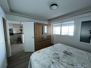 3 bedrooms, iron/ironing board, travel crib, free WiFi