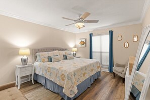 2 bedrooms, iron/ironing board, travel cot, free WiFi