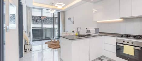 Fridge, microwave, oven, stovetop