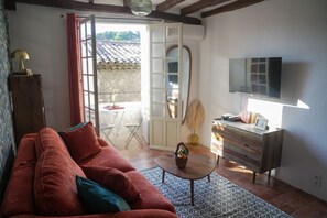 Smart TV, DVD player, books - Pied-à-terre de Saint-Paul | Free public parking (Saint-Paul-de-Vence)