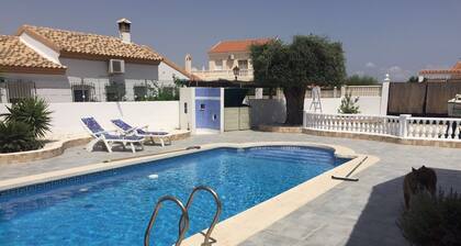 Beautiful, fully equipped detached villa with a private swimming pool.
