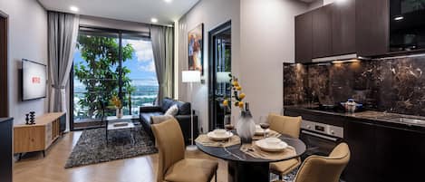 Appartement Standard, balcon | Aire de séjour