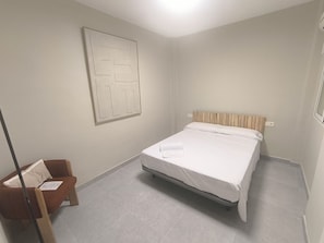 Standard Double Room | Hypo-allergenic bedding, free WiFi, bed sheets