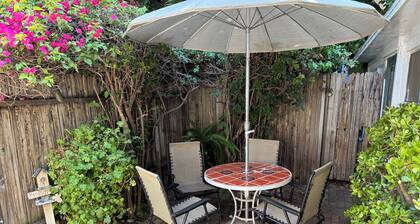 Enchanting Garden Cottage Apt Near Beach