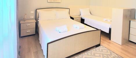 2 bedrooms, iron/ironing board, WiFi, bed sheets
