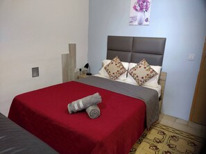 Room, 2 Bedrooms