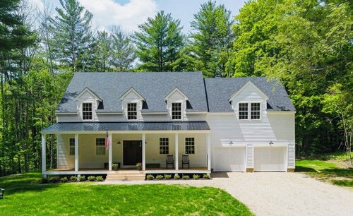 SKI & Explore! NEW Beautiful Berkshires Farmhouse