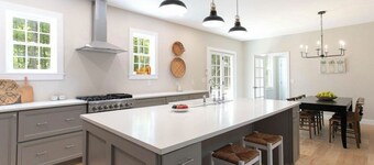 SKI & Explore! NEW Beautiful Berkshires Farmhouse